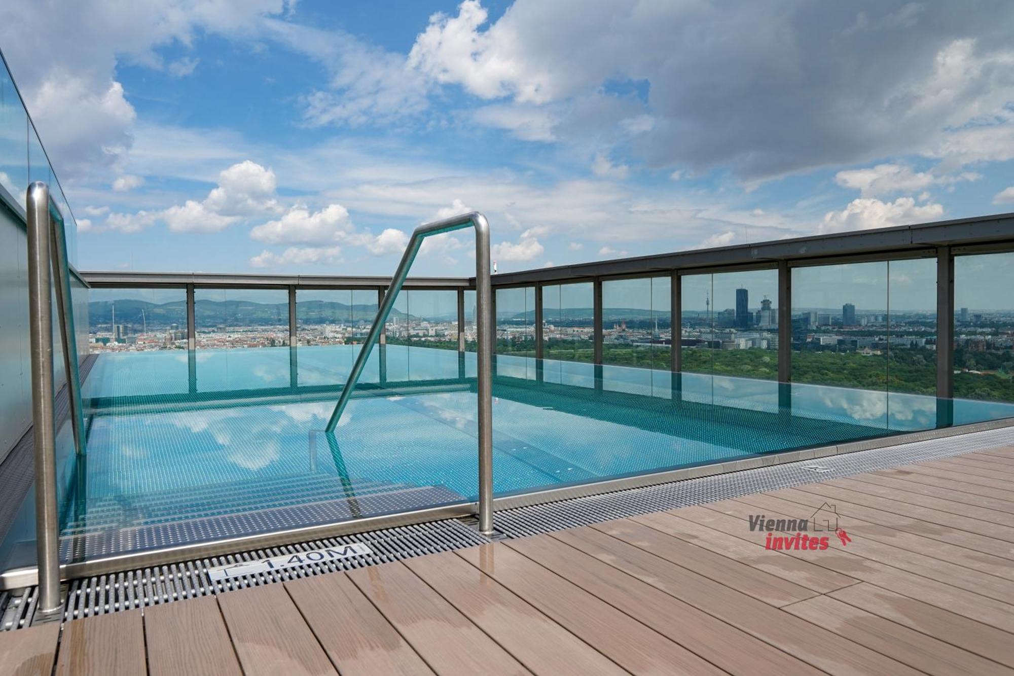 Triiiple 7heaven - Amazing View On Floor With Rooftop Pool Wien